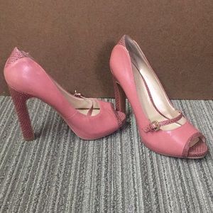 Gorgeous Nine West heels !!!